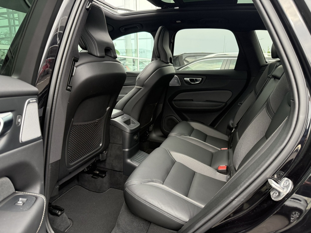 Volvo XC60 t6 398pk recharge black edition ultra dark full options !