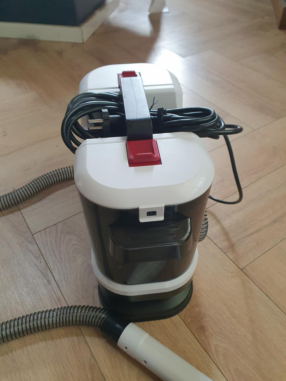 Witte Powell tapijtreiniger • bankreiniger • Vlekkenreiniger machine