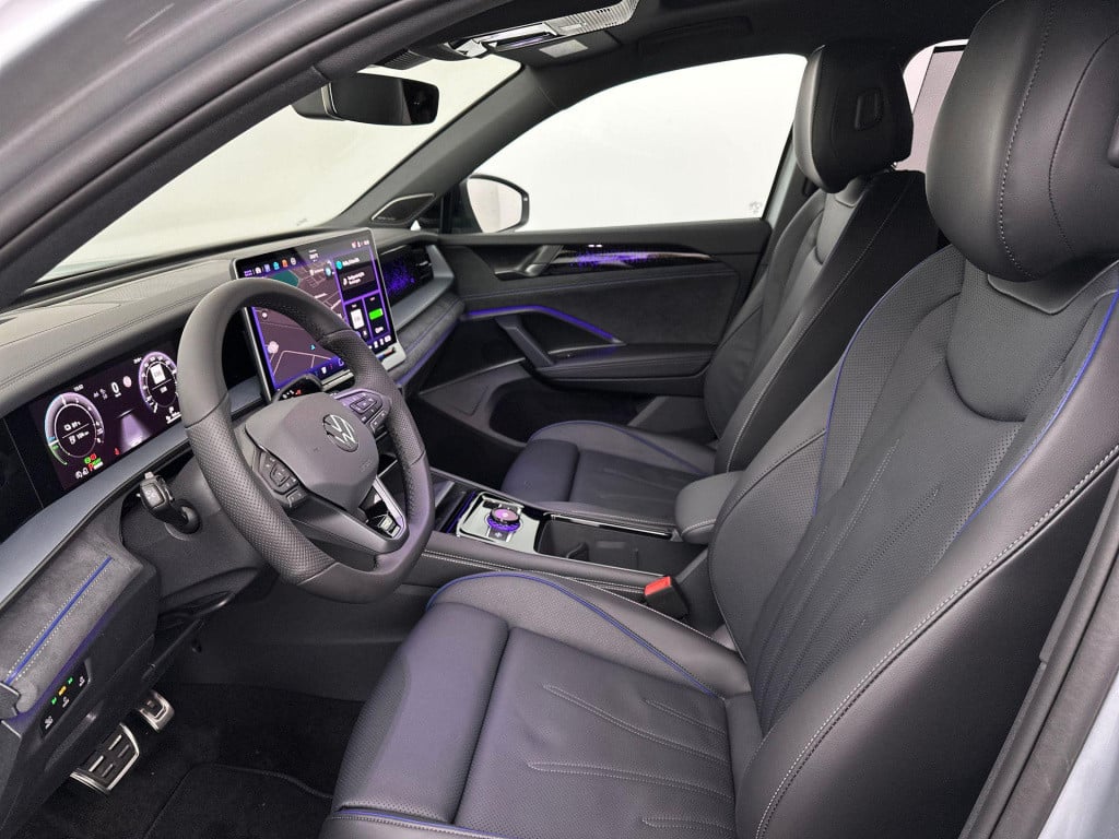 Volkswagen Tayron r-line-edition 1.5 ehybrid 200 kw / 272 pk suv 6 v