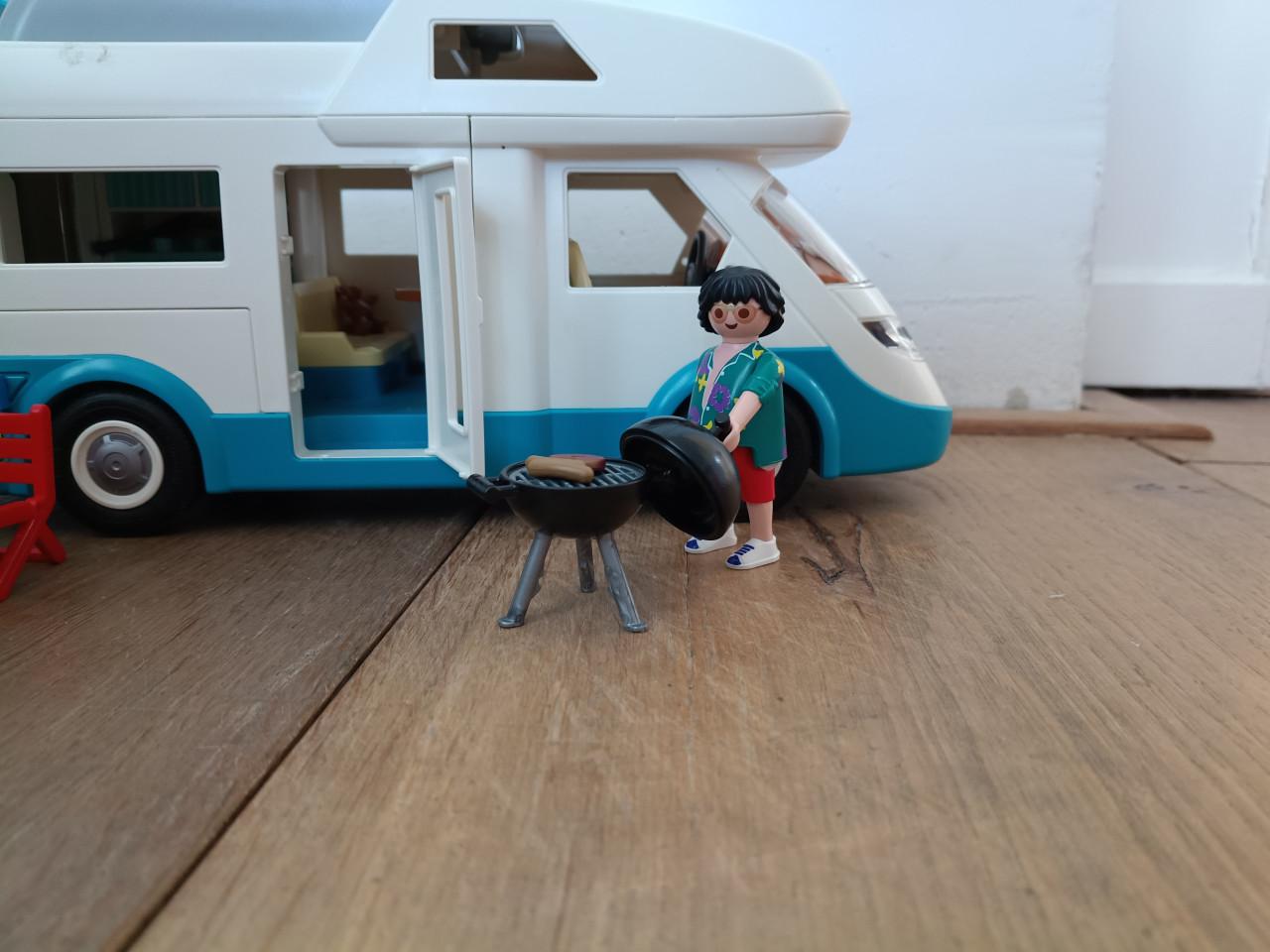 Playmobil camper