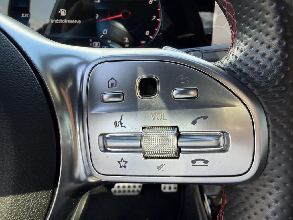 Mercedes-Benz A-Klasse 200 business solution amg bomvol|panoramadak|afneemb