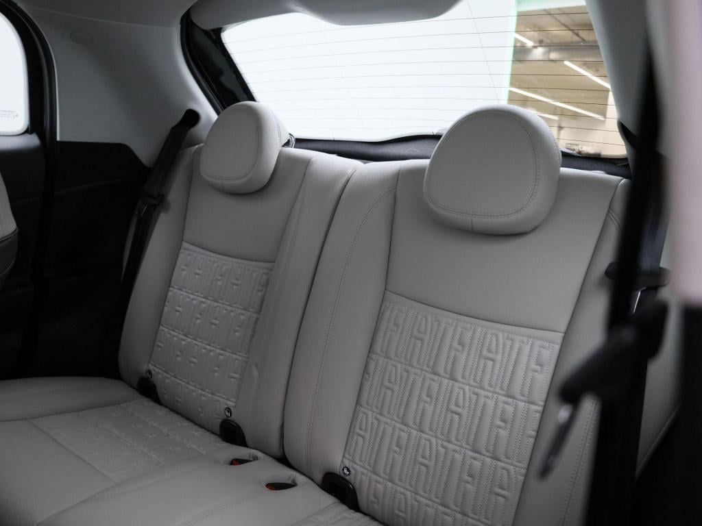Fiat 500 3+1 la prima by bocelli 42 kwh | apple carplay / android auto | jb