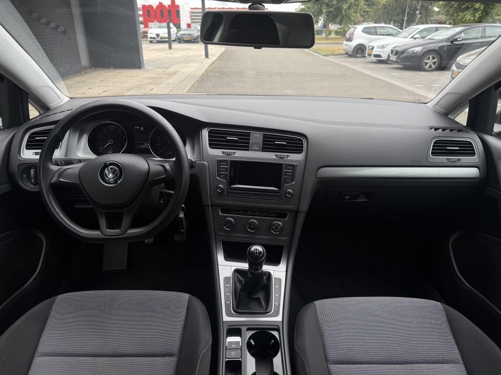Volkswagen Golf 1.2 tsi easyline - goed onderhouden -