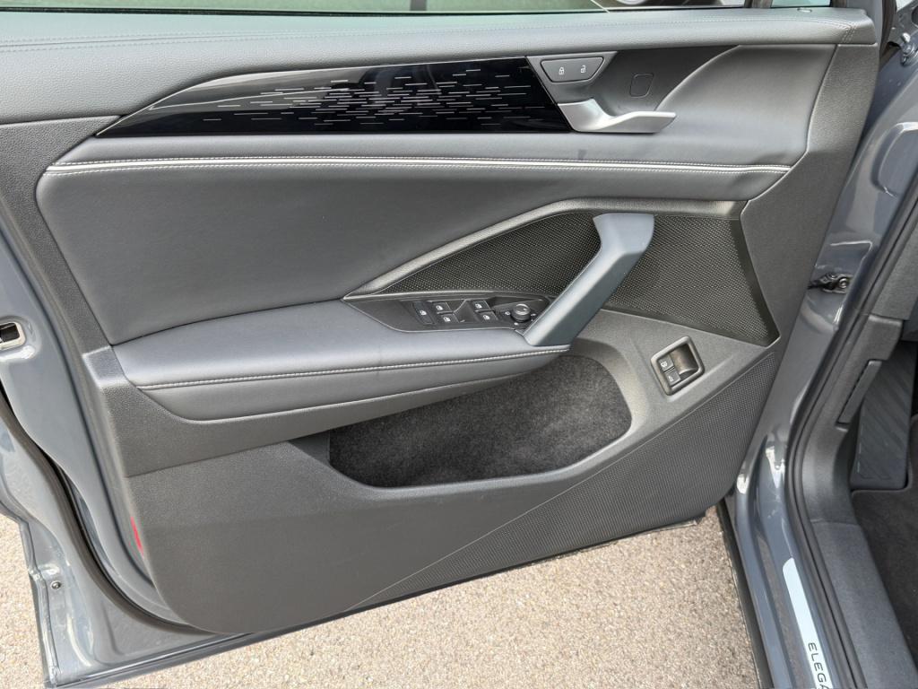 Volkswagen Tiguan 1.5 ehybrid elegance 204pk | trekhaak | 360 camera | dode