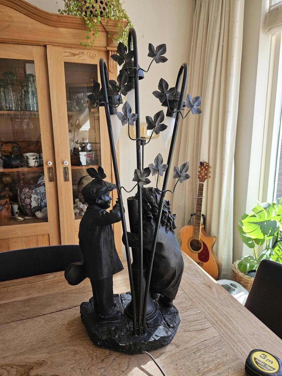 Prachtige Tafellamp 'De Jonge Geliefden' Moreau, Art Nouveau