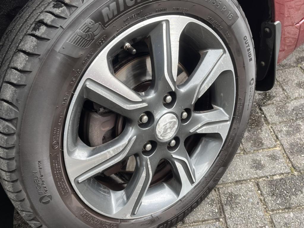 Hyundai Ix20 1.6i premium - cruise & climate c. | stoel-/stuurverw. | leder