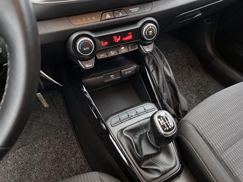 Kia Stonic 1.0 t-gdi mhev dynamicplusline | lmv | parkeer sensoren | cruise