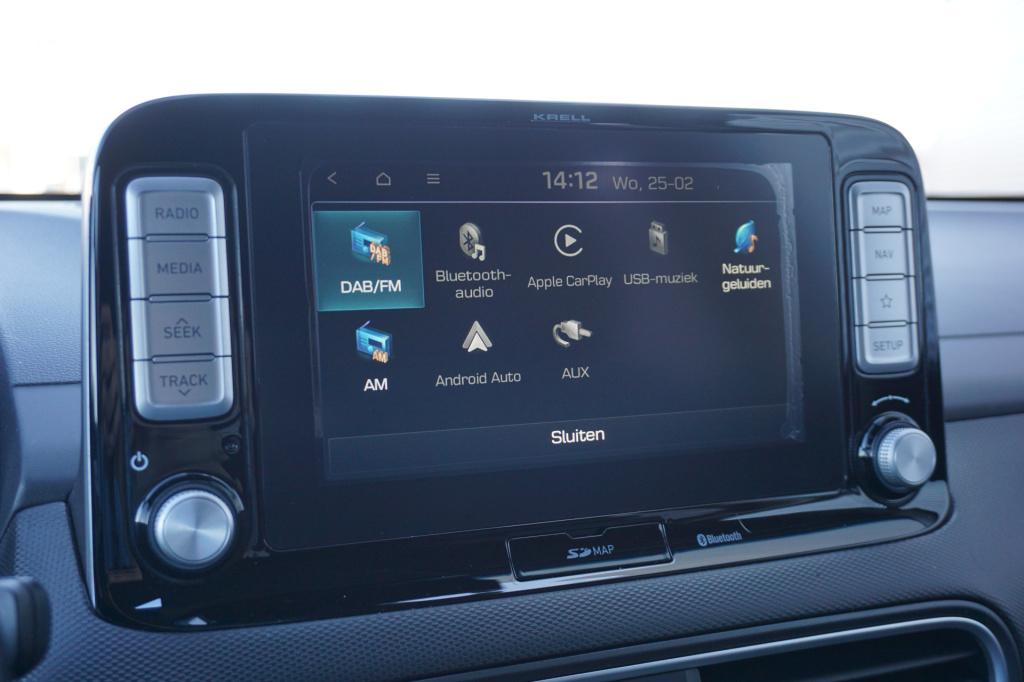 Hyundai Kona ev premium 64 kwh automaat - airco / navi / cruise / leder / s