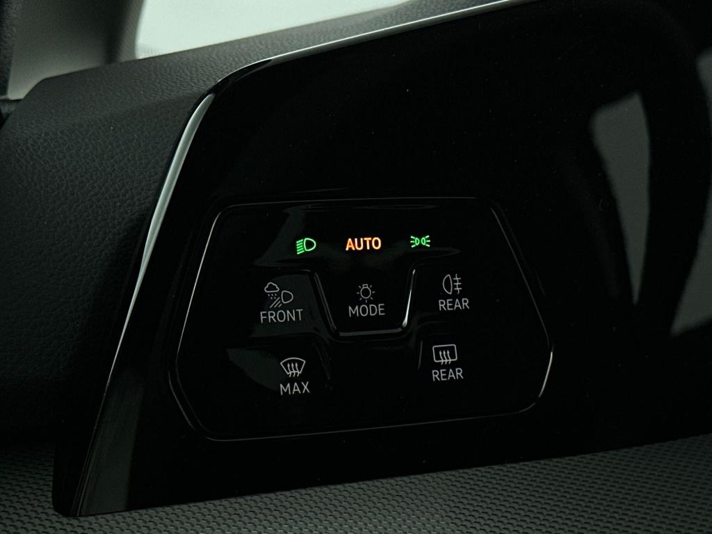 Volkswagen Golf style plug in hybride 204 pk