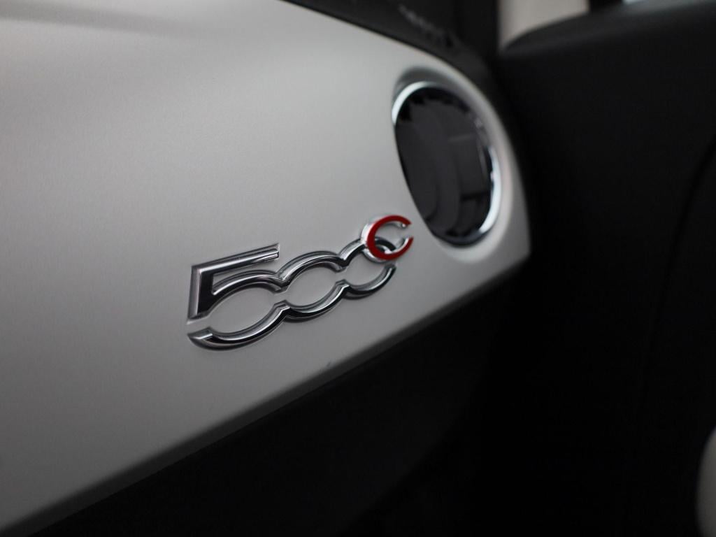 Fiat 500 C 1.0 hybrid star | cabrio | parkeer sensoren | dab | bluetooth | 