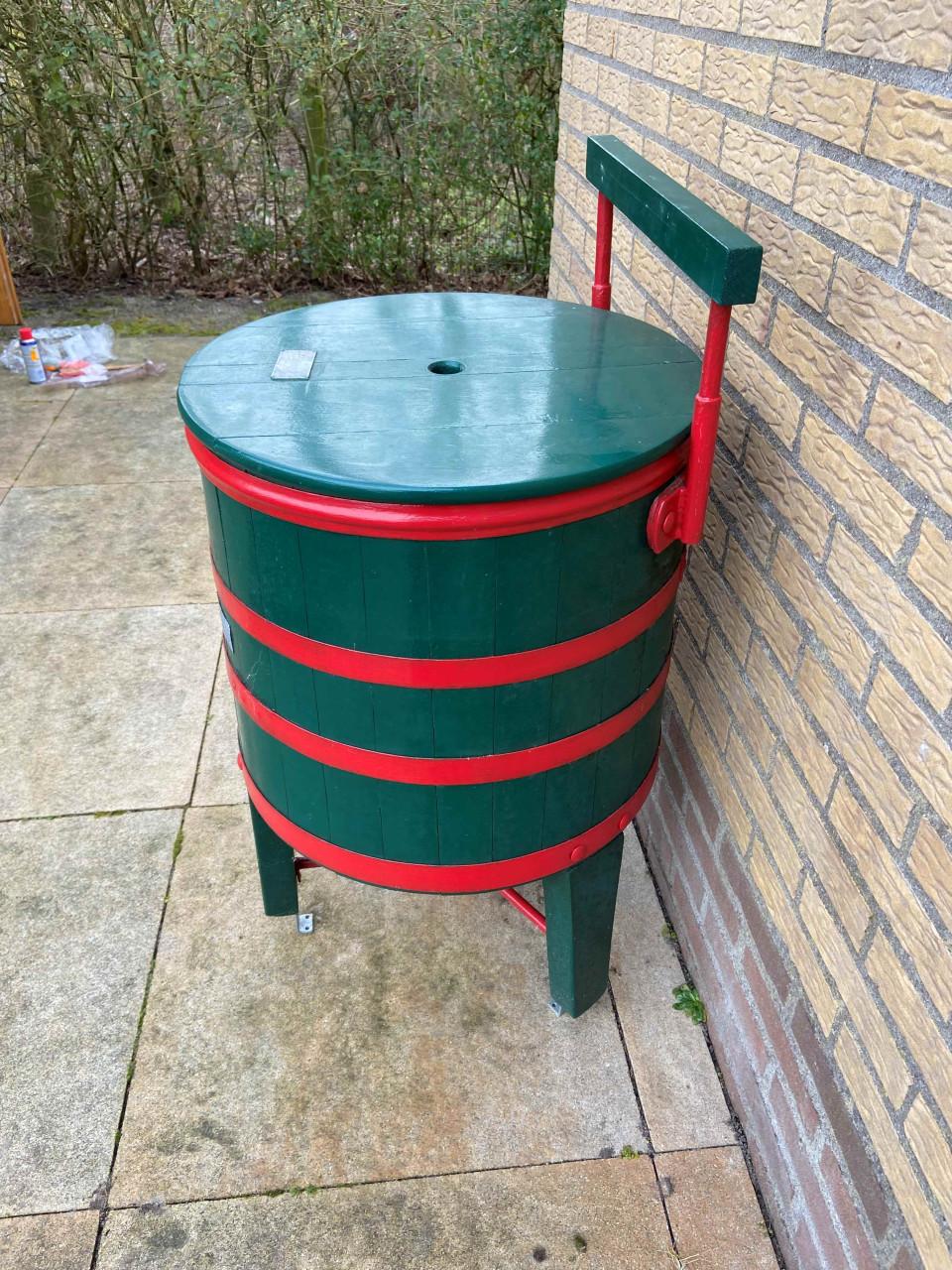Ouderwetse houten wastobbe