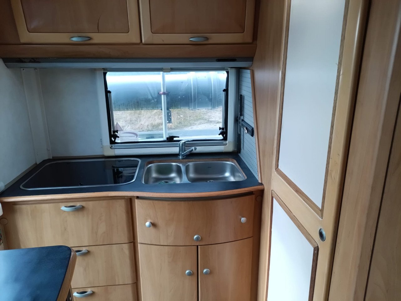 Hymer B 584