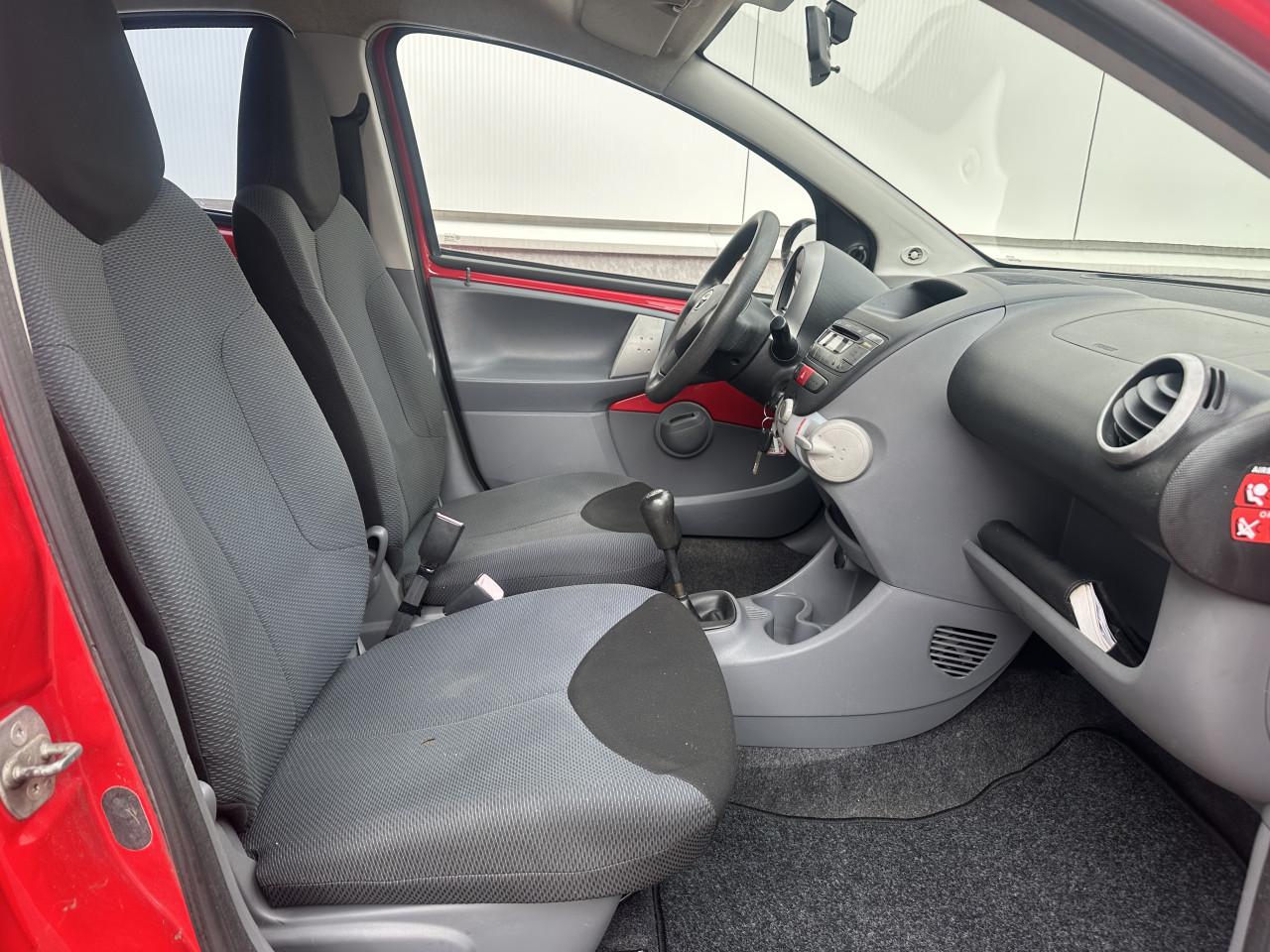 Toyota Aygo 1.0-12V + / Elektr. ramen / NAP / APK t/m 05-2027