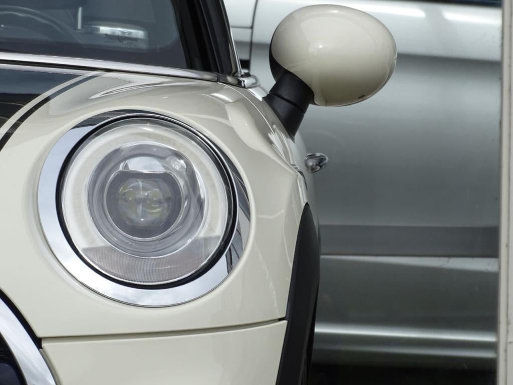 Mini Cooper Cabrio mini 1.5 pepper serious business