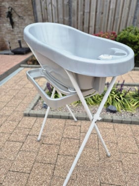 Babybadje met standaard