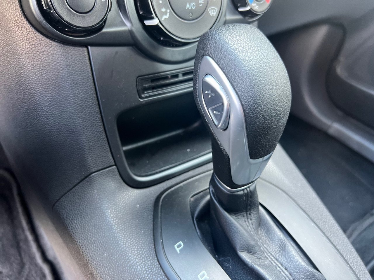 Keurige Ford Fiesta uit 2014 met slechts 58.000 km, Automaat!!