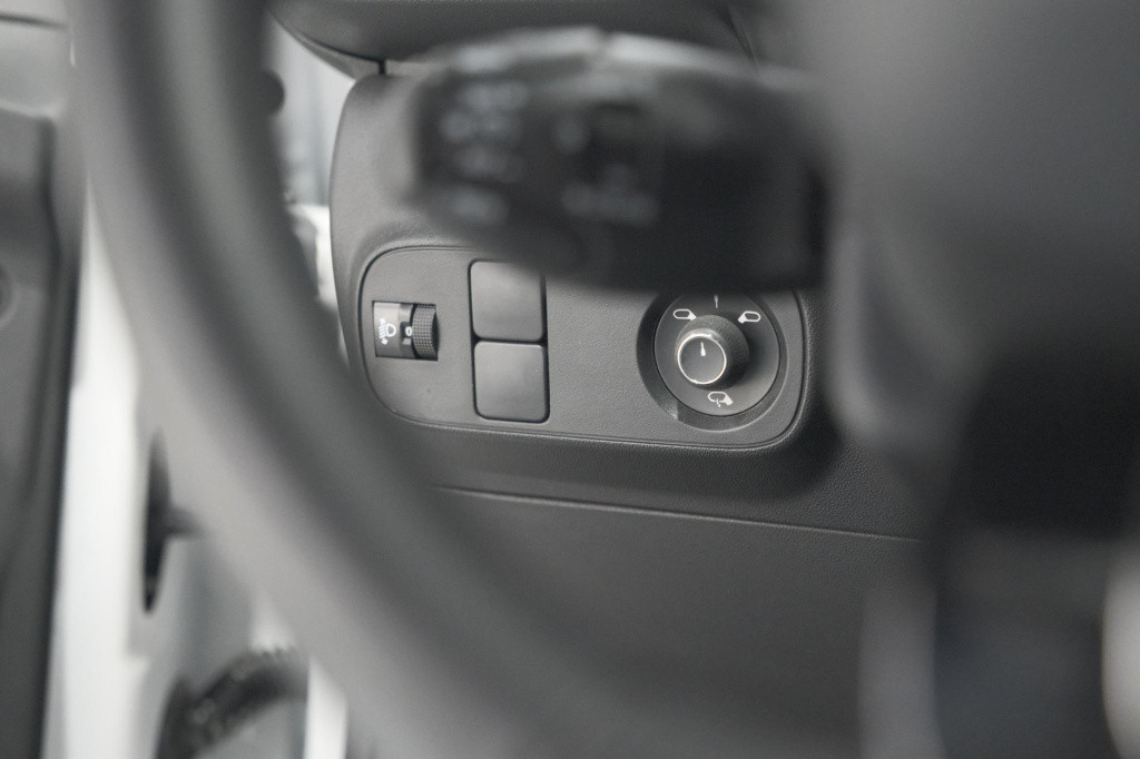 Citroen C3 puretech 82 feel edition | parkeersensoren | apple carplay | sto