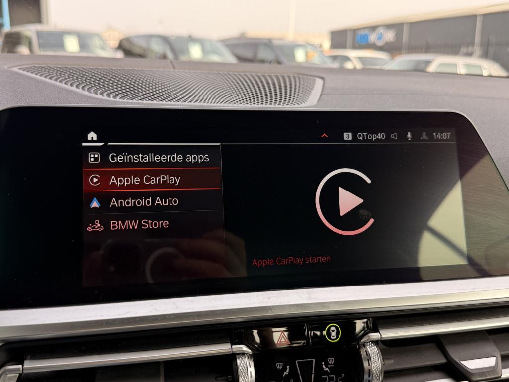 BMW 4 Serie cabrio m440i xdrive | head-up | harman/kardon | leder | 360 cam