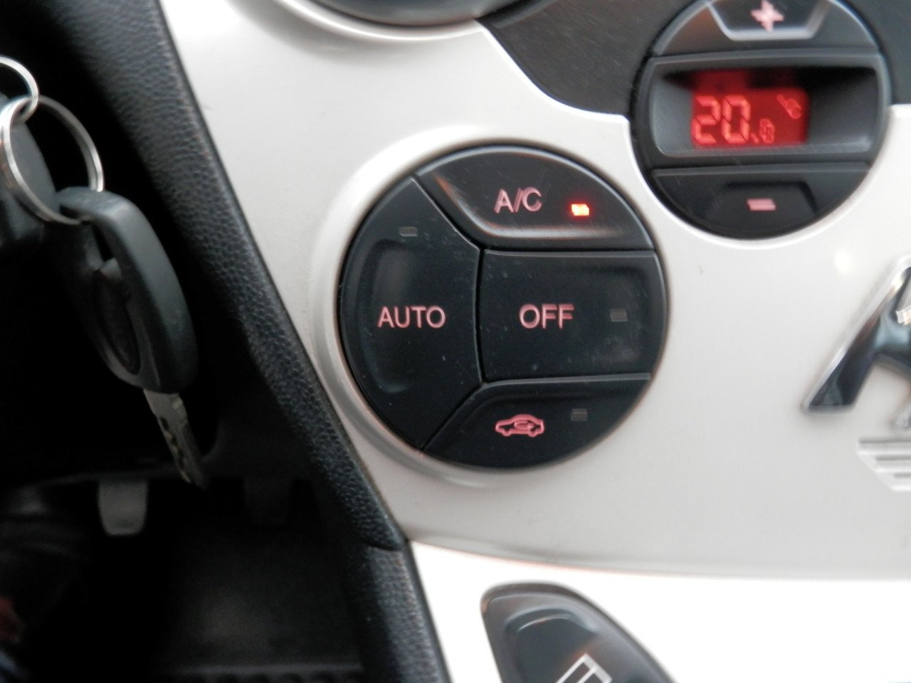 Auto Garant Biedt Aan: Ford KA 1.2 Titanium