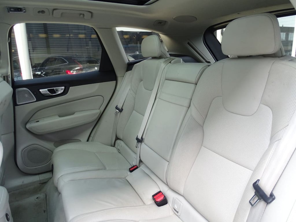 Volvo XC60 2.0 t8 twin engine awd inscription
