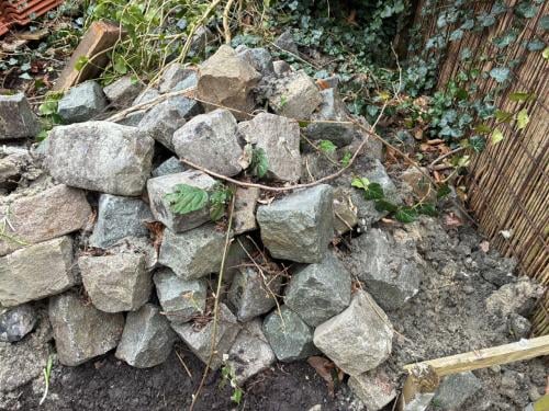 Circa 100 kinderkopjes