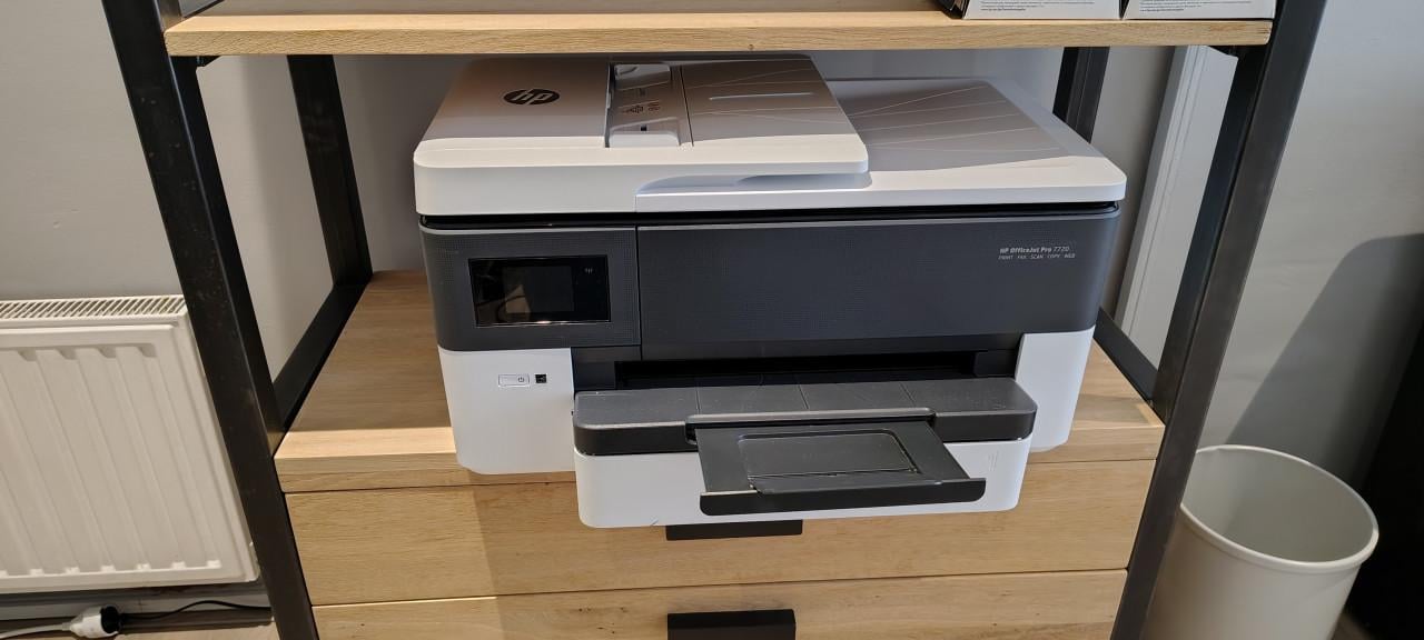 Kantoormeubelen (gratis voor stichting / vereniging)