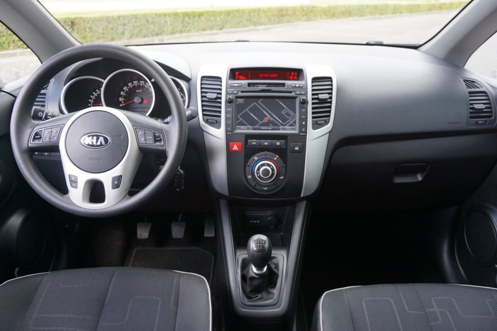 Kia Venga 1.4 cvvt 20th anniversary airco / navi / cruise / trekhaak / elek
