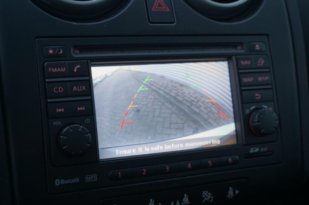 Nissan Qashqai 2.0 tekna climate / navi / cruise / camera / bt / stoelverw.