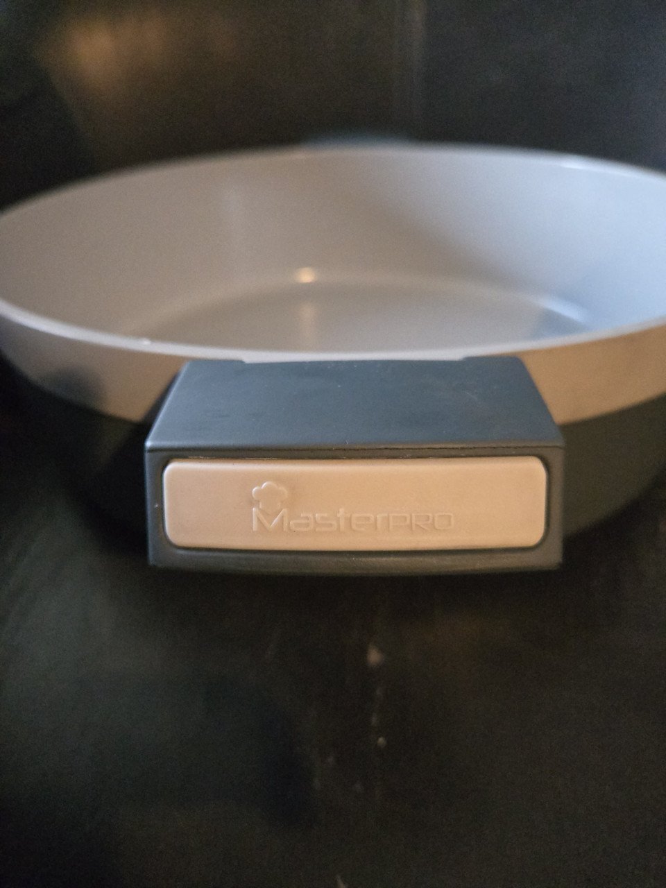 MasterPRO Kookpan 28 x 8 cm met deksel van glas en silionen