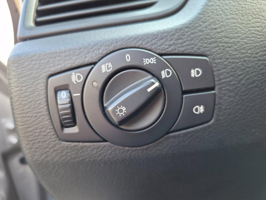 BMW X1 sdrive18i executive
