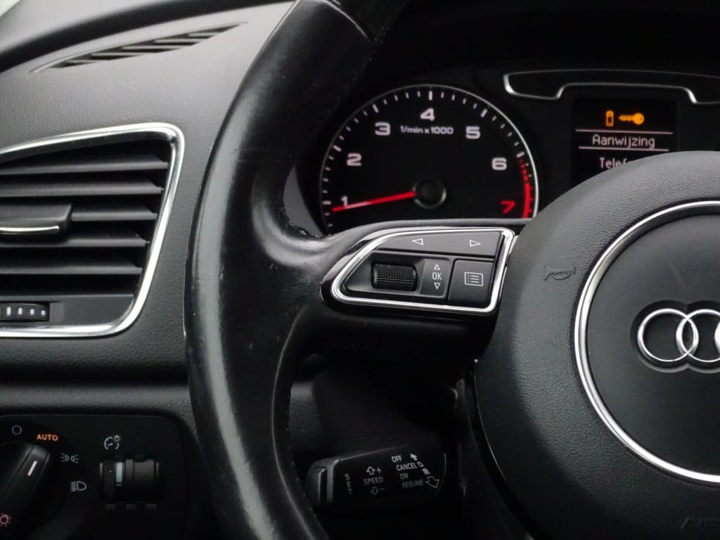 Audi Q3 2.0 tfsi quattro business edition automaat | navi | bluetooth