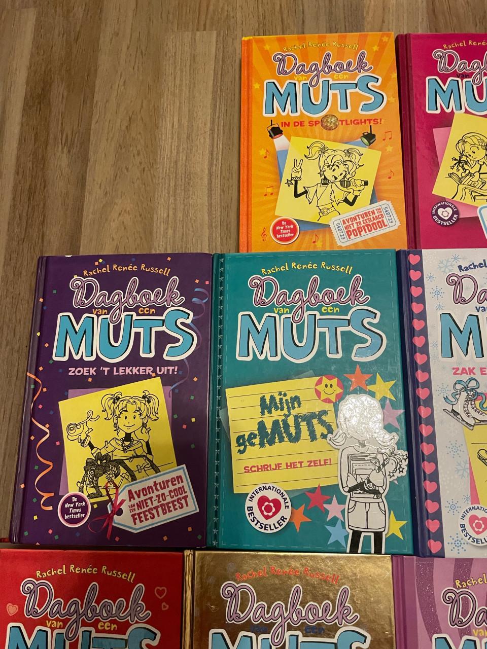 14 boeken Dagboek van een muts / Rachel Renée Russell