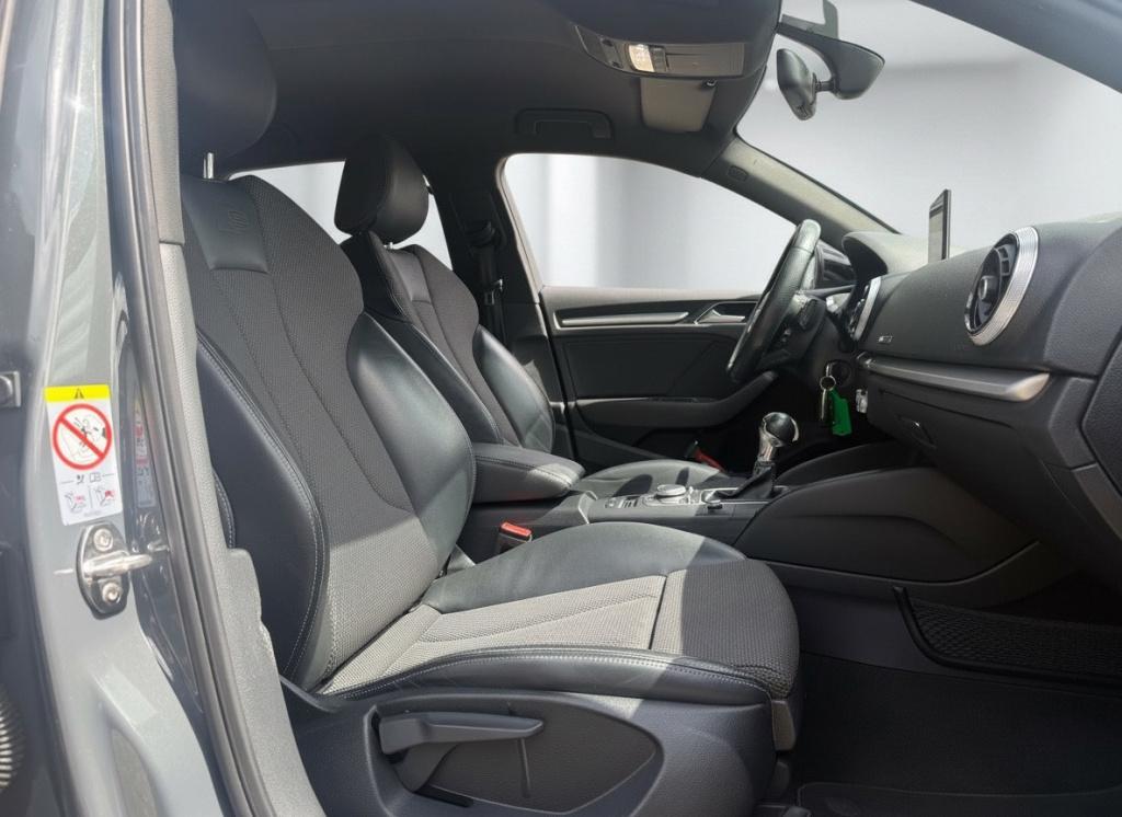 Audi A3 sportback 1.5 tfsi cod sport s line edition automaat