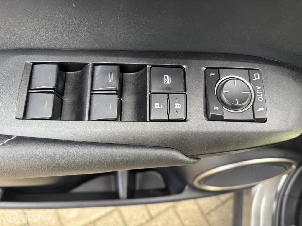 Lexus Nx 300h awd luxury line