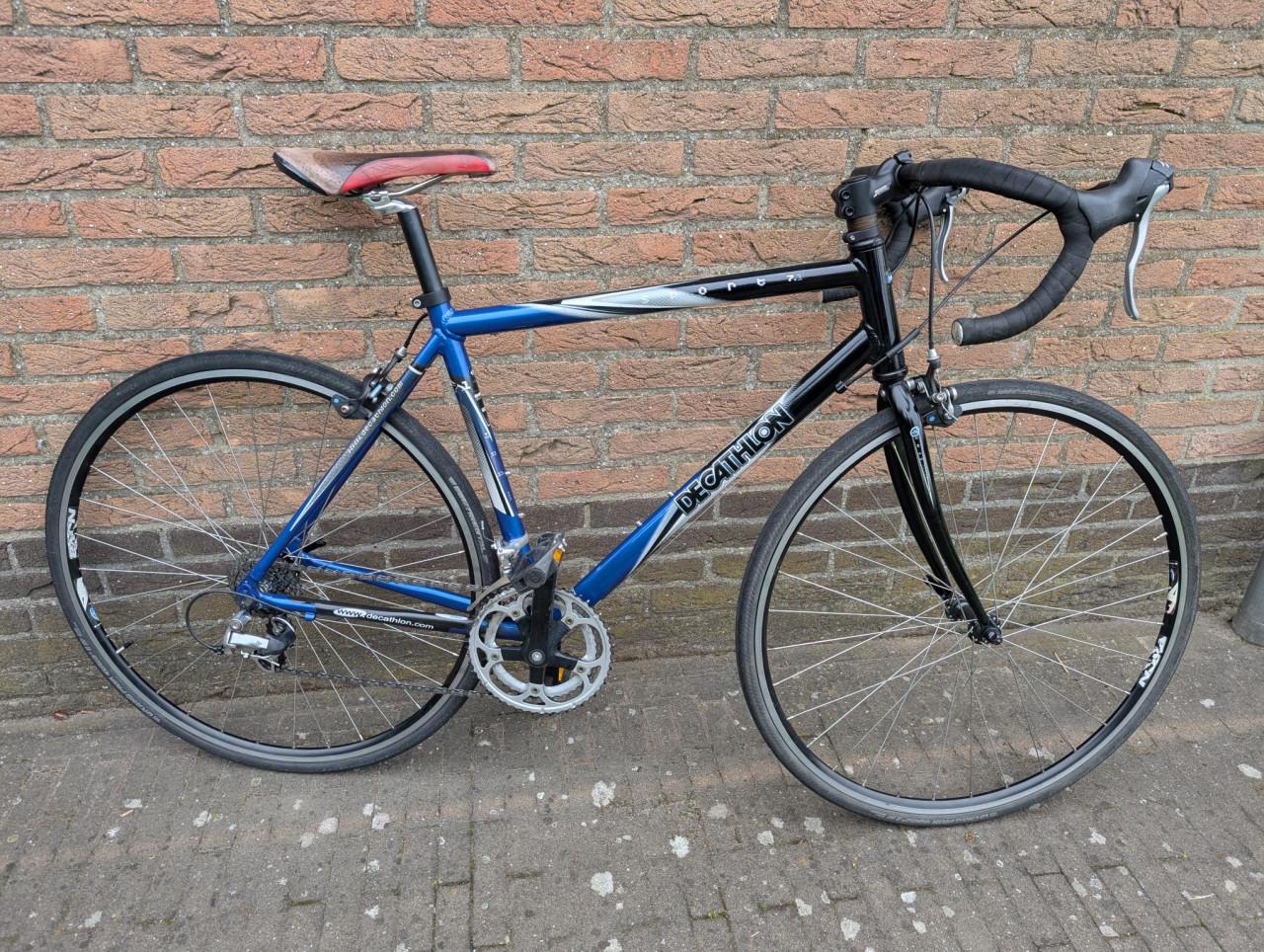 Decathlon racefiets maat 51