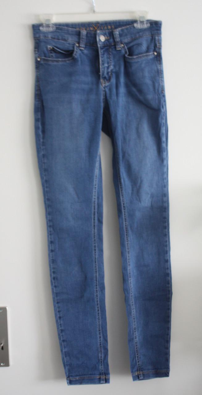 Licht blauwe spijkerbroek maat 34-32