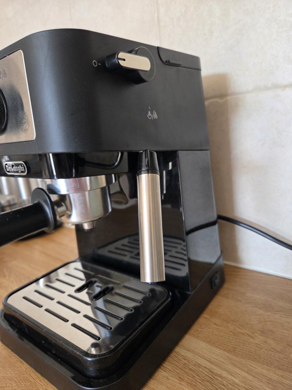 De Longhi  Expresso Machine