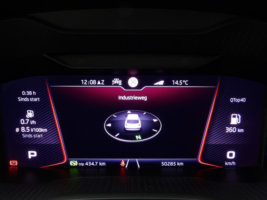 Skoda Karoq 1.5 tsi greentech act150pk sportline business