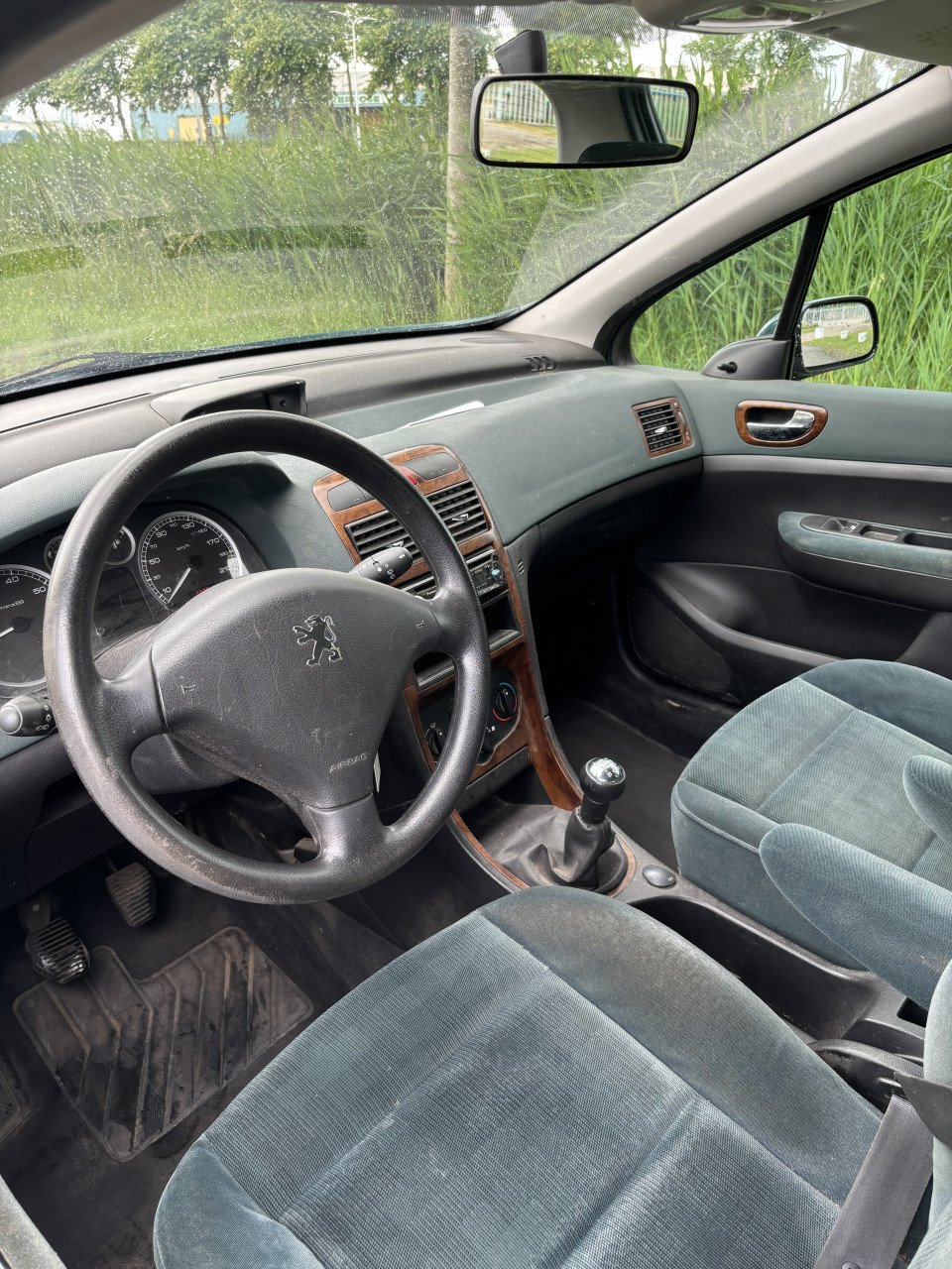 Peugeot 307 met een jaar apk !