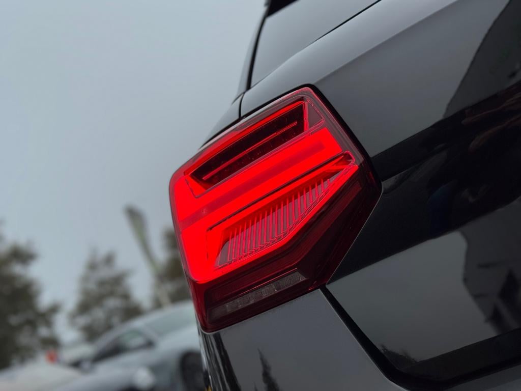Audi Q2 35 tfsi sport * black pack * keyless * matrix led * stoelverwarming