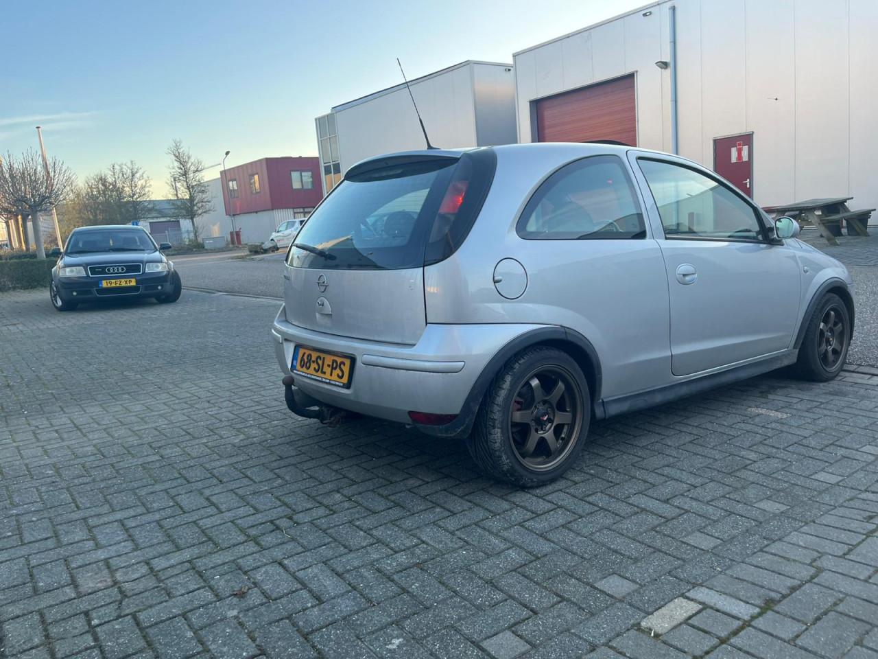 Opel Corsa 1.8-16V Gsi Silverline/ Dakraam/Airco/Elek Spiegels