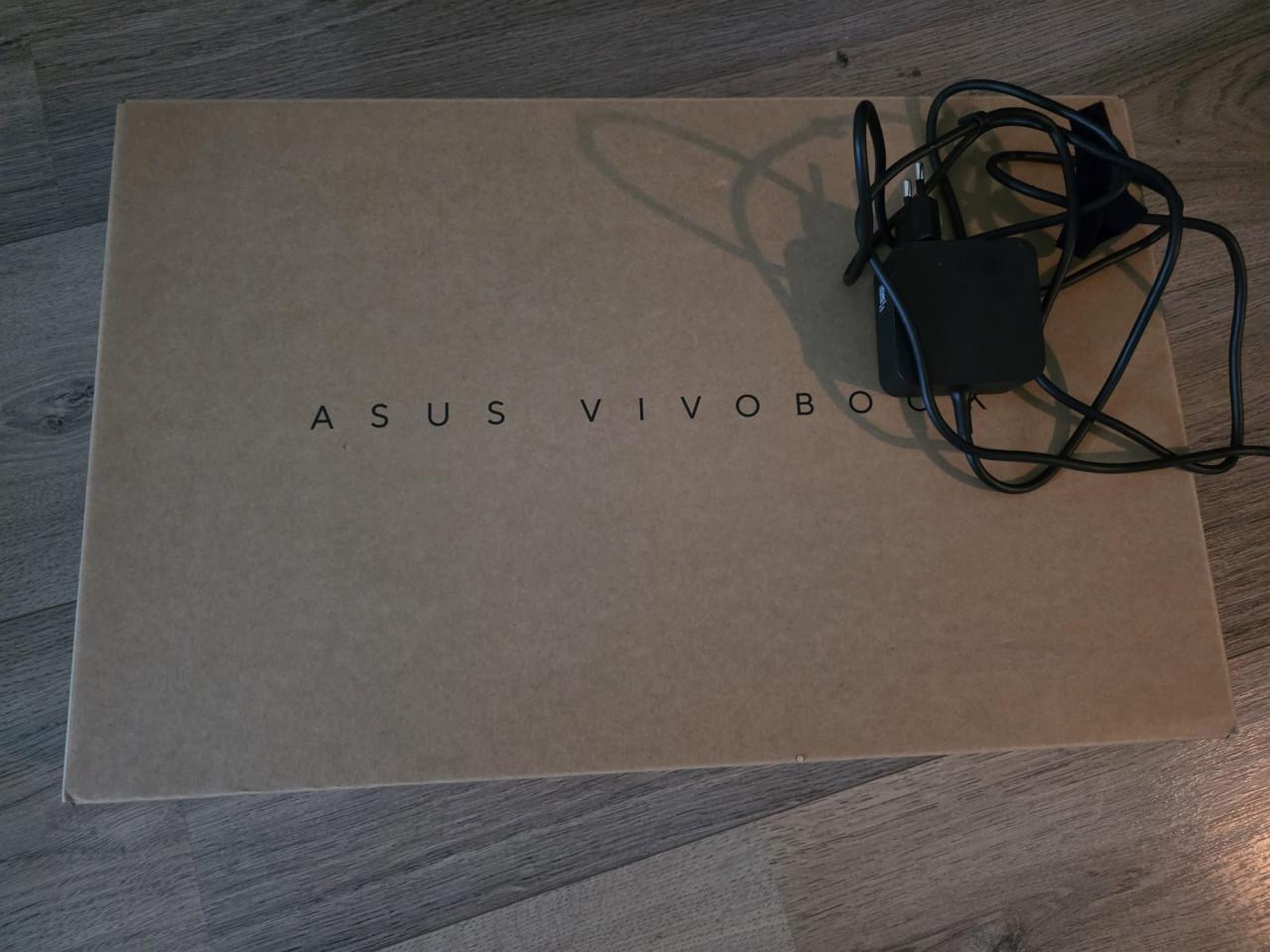 ASUS Vivobook 16 Flip OLED