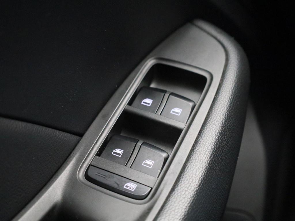 MG Zs Ev mg luxury 45 kwh | automaat | panoramadak | leder | navigatie | ai