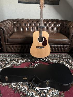 Martin , Fender Akoestische gitaren