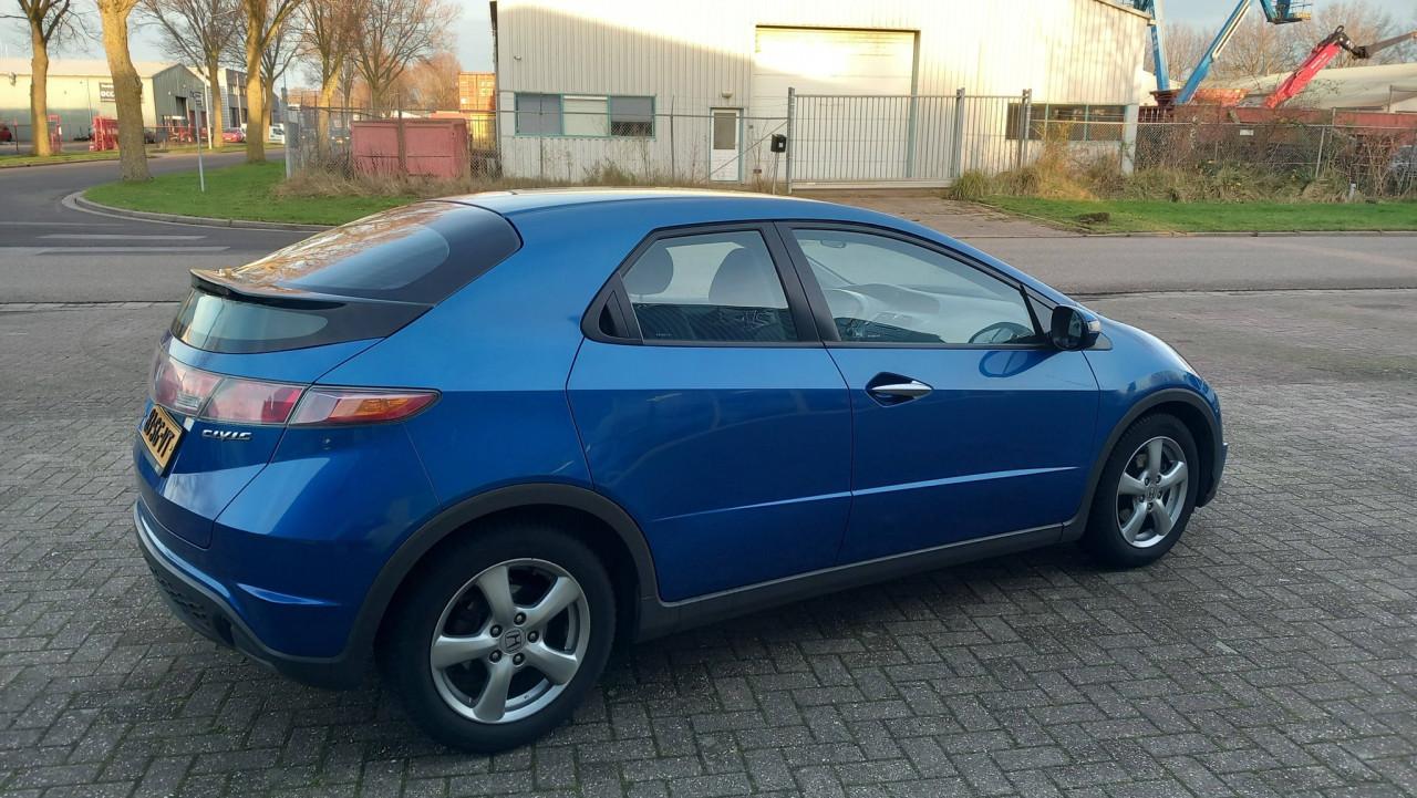 Honda Civic 1.4 Sport 5deurs bj:2006 airco lm-velgen i.z.g.st