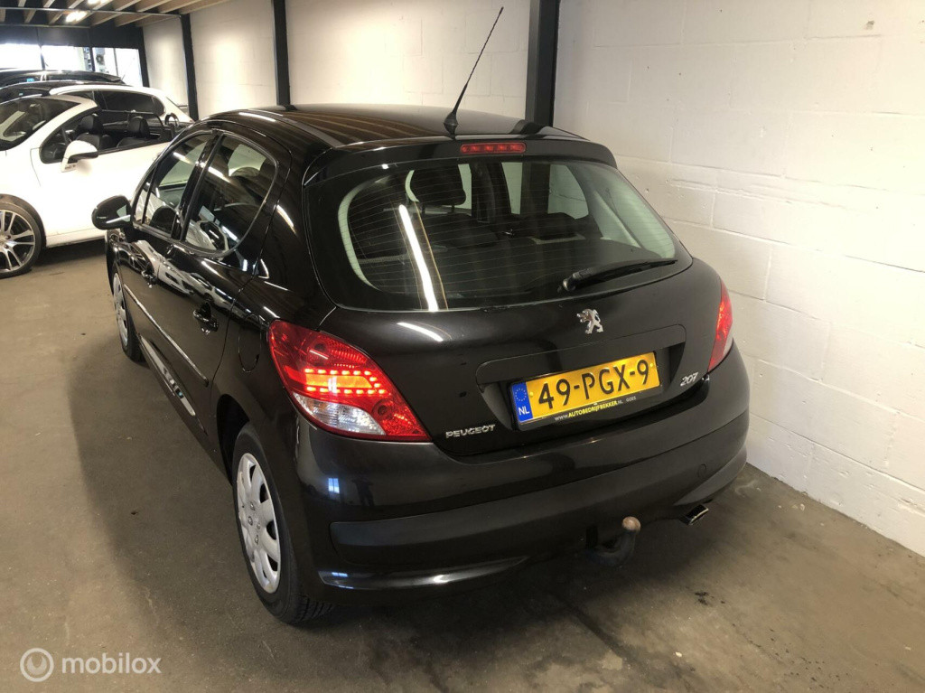 Peugeot 207 1.6 vti xs