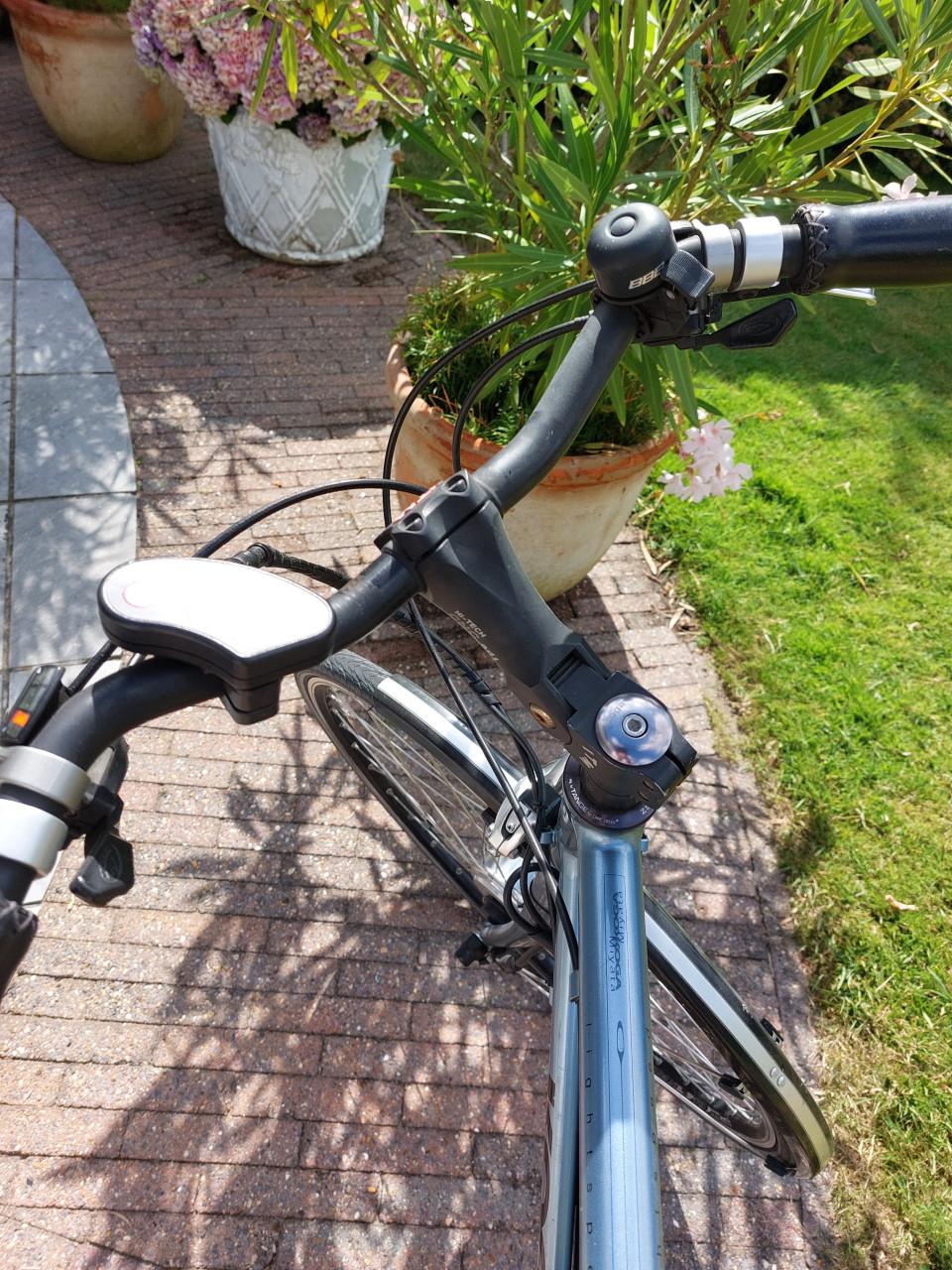 Electrische sportfiets en gratis fiets  mee te nemen.