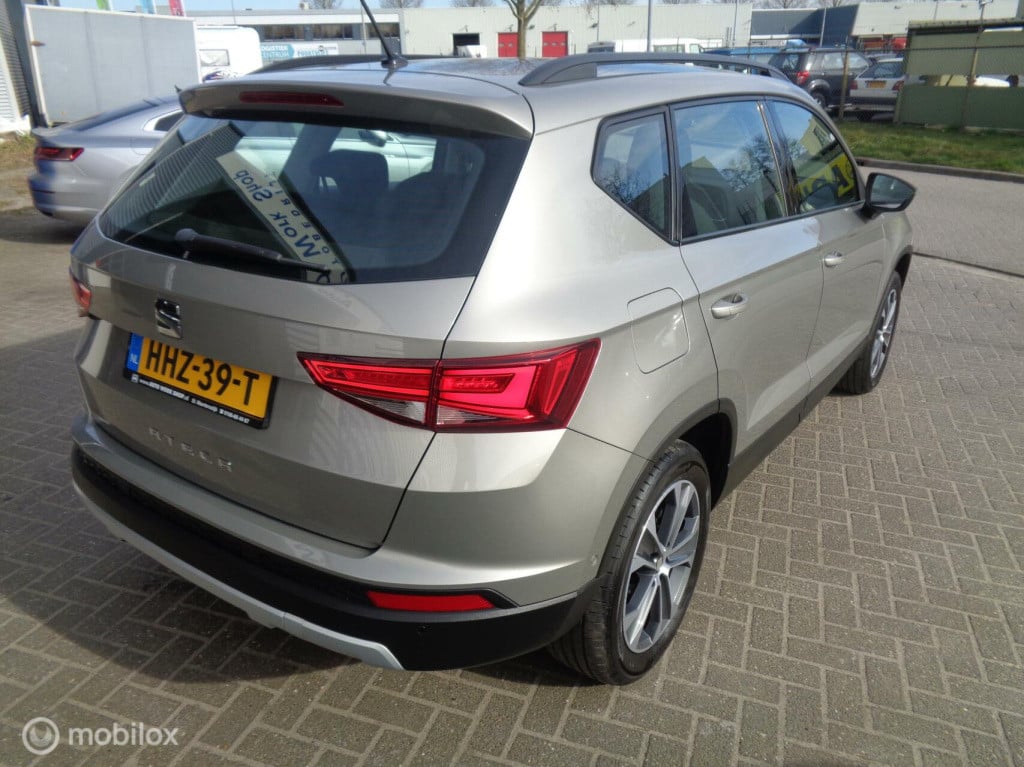 Seat Ateca 1.0 ecotsi style/airco/ecc/lm velgen/1st eig/trekhaak