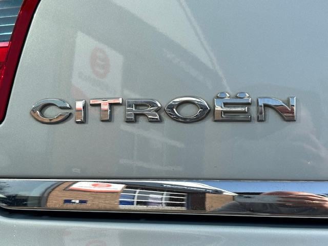 Citroen C5 berline 1.8-16v cool tech | airco | trekhaak | parkeerhulp voor 