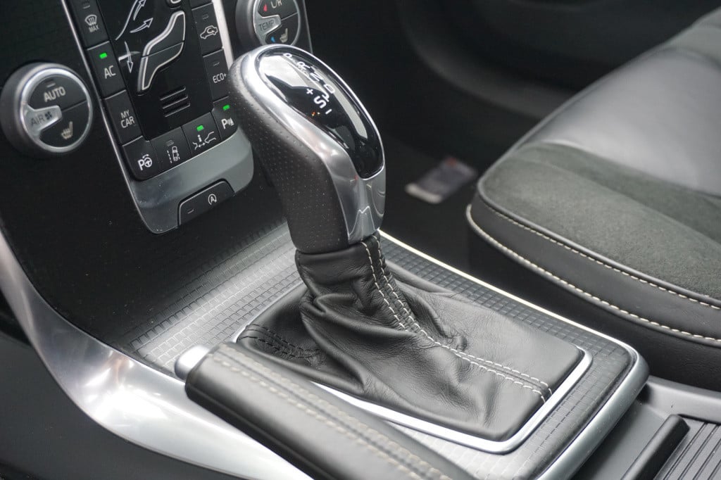 Volvo V40 1.5 t3 polar+ sport automaat / climate / navi / cruise / lane ass